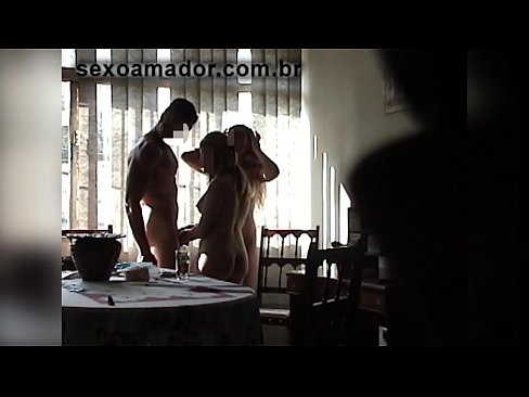 ❤️ Mmekọahụ enyi na-akpọ a ibu nwoke na a threesome na ya Ihe gba ọtọ  ️❤